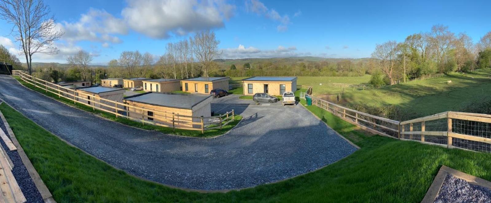 North Wales Eco Lodges Ruthin Bagian luar foto