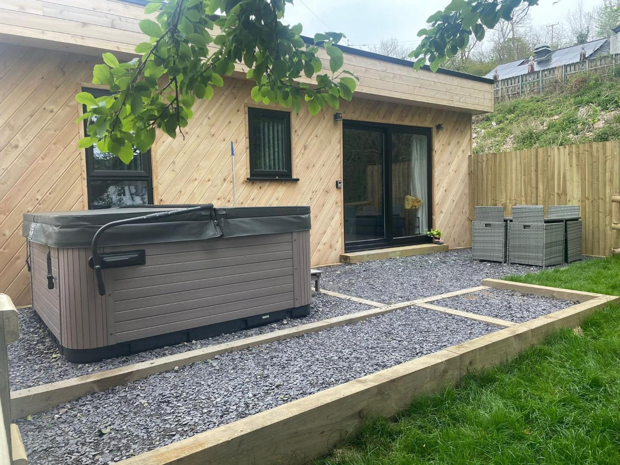 North Wales Eco Lodges Ruthin Bagian luar foto