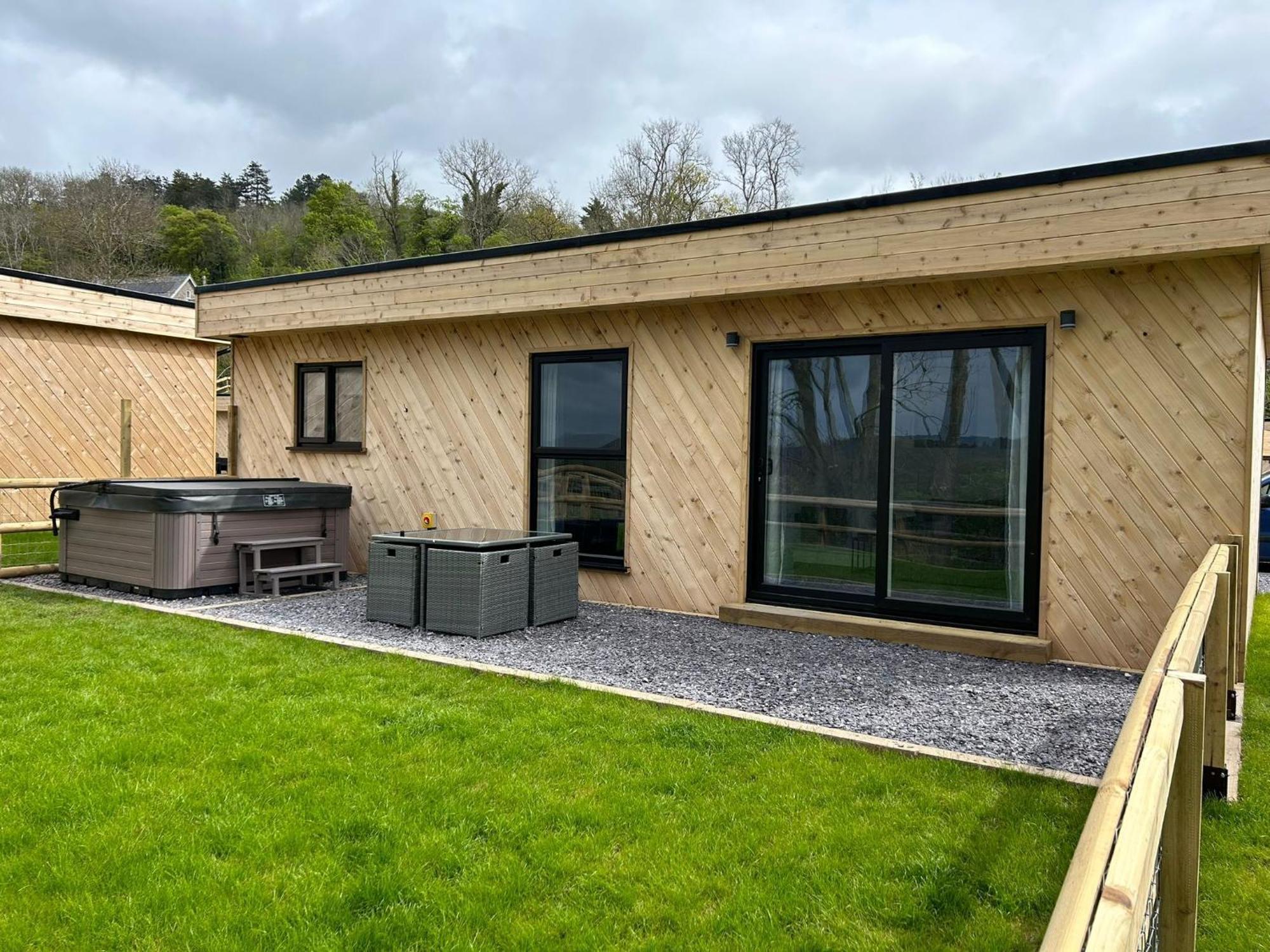 North Wales Eco Lodges Ruthin Bagian luar foto