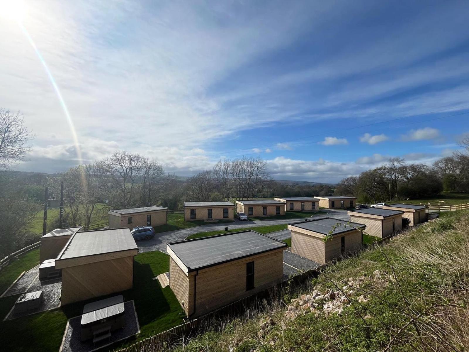 North Wales Eco Lodges Ruthin Bagian luar foto