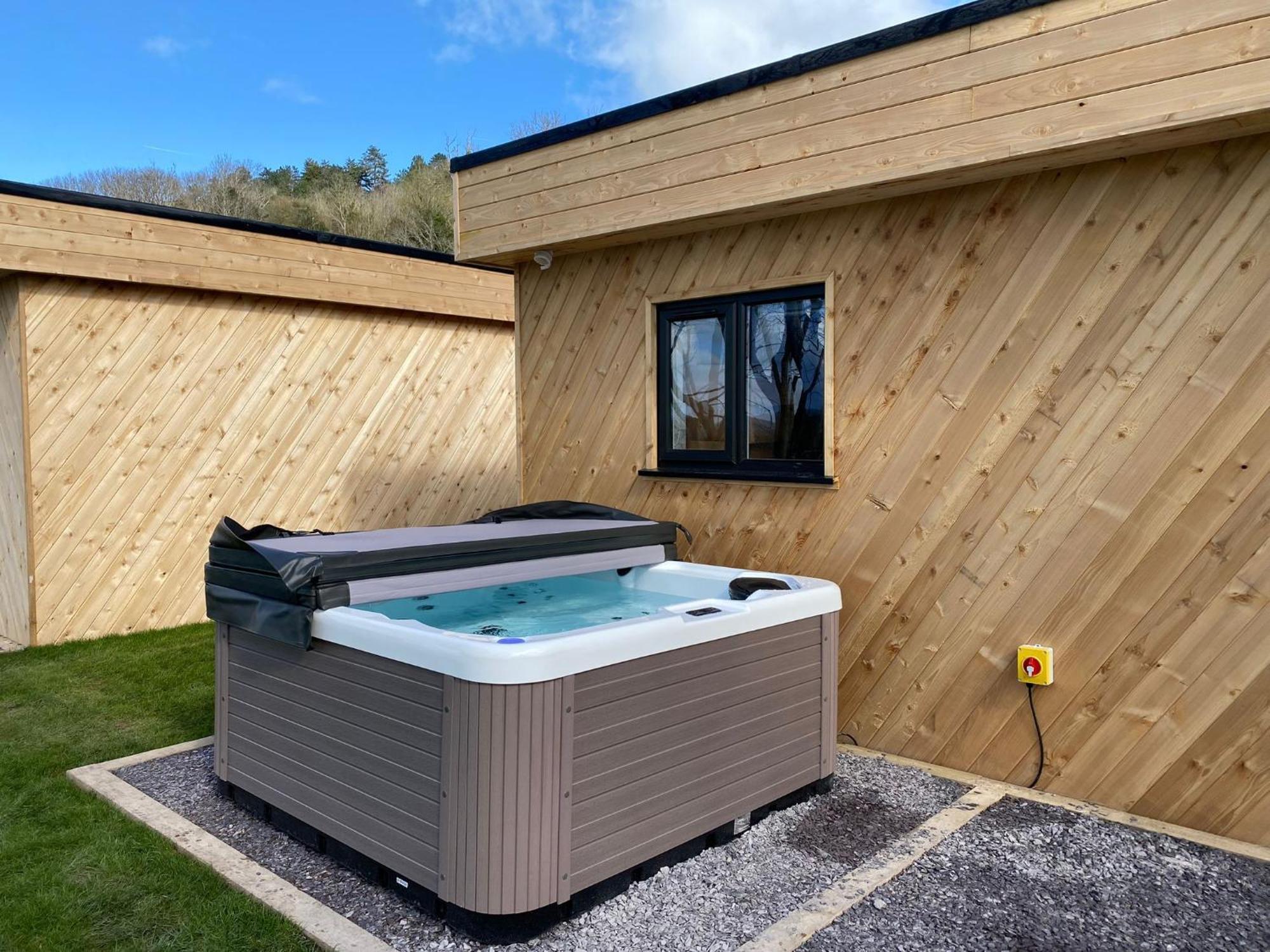 North Wales Eco Lodges Ruthin Bagian luar foto